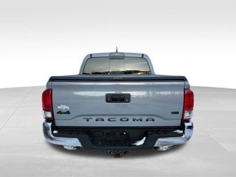 Used 2019 Toyota Tacoma SR5 image 8