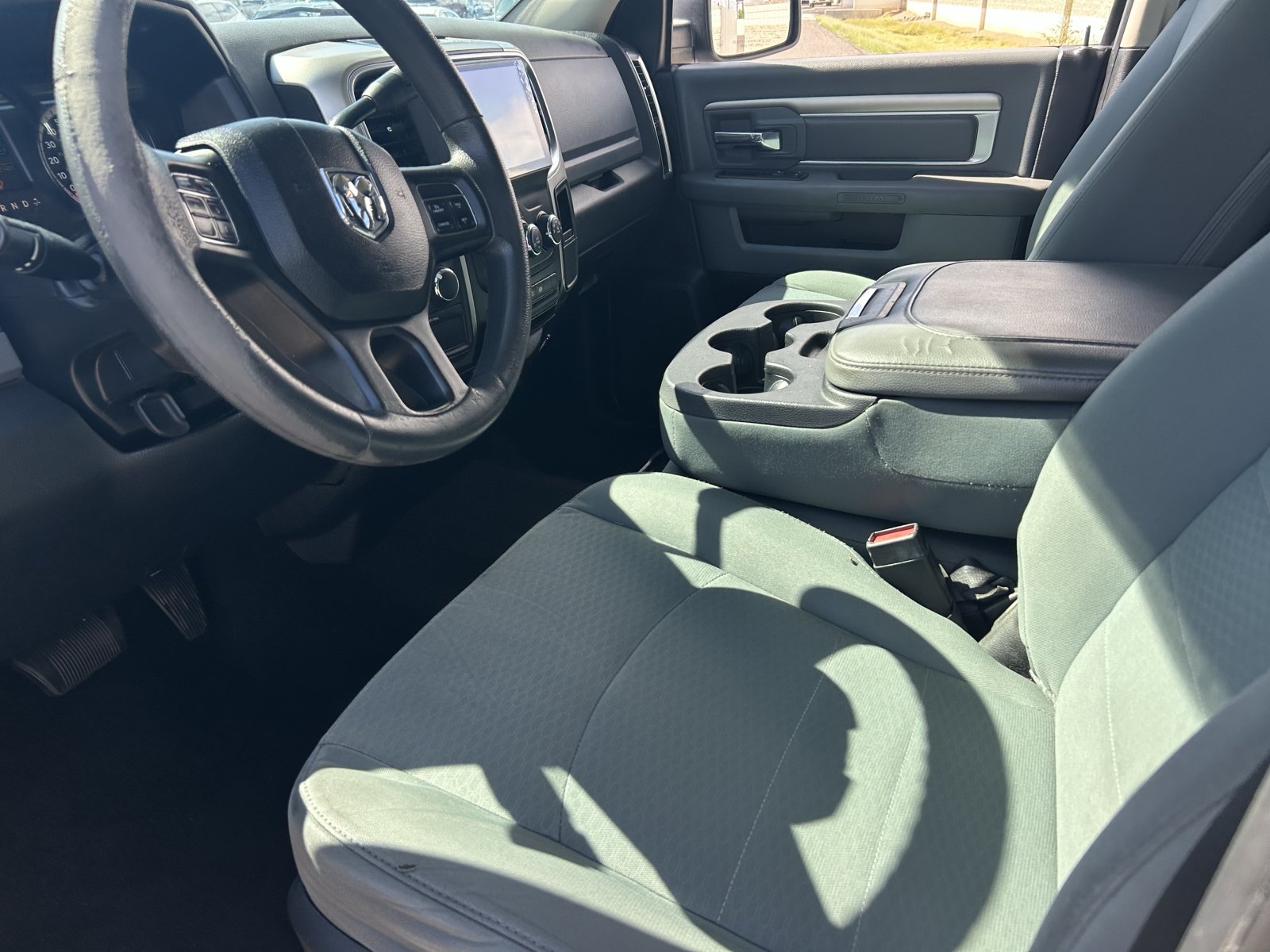 Used 2018 RAM 2500 SLT AWD/4WD image 14