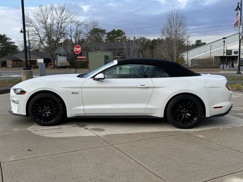 Used 2018 Ford Mustang GT Premium w/ GT Performance Package image 18