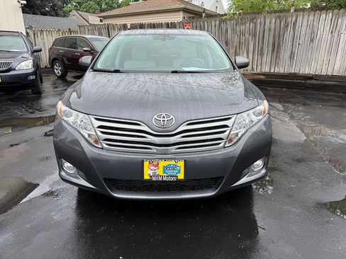 Used 2011 Toyota Venza AWD w/ Convenience Pkg image 3