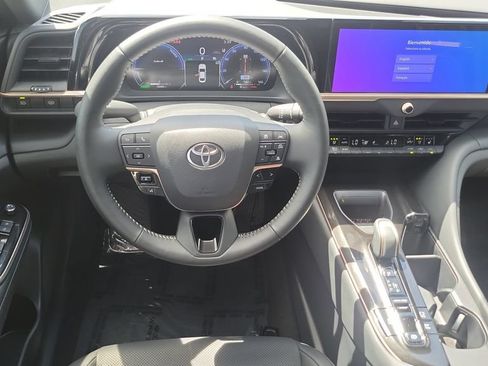 Certified 2025 Toyota Crown AWD/4WD image 12