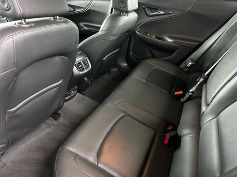 Used 2024 Chevrolet Malibu LT FWD image 11