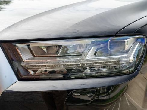 Used 2019 Audi Q7 3.0T Prestige w/ Prestige Package AWD/4WD image 10