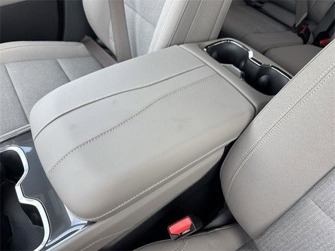 New 2026 GMC Acadia Elevation image 21