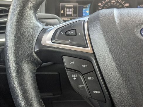 Used 2024 Ford Edge Titanium image 18