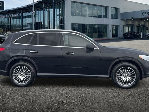 New 2026 Mercedes-Benz GLC 300 4MATIC image 3