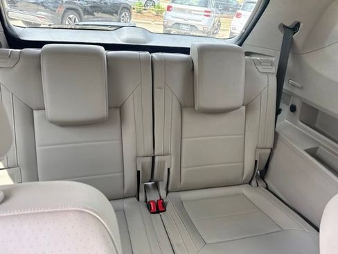 Used 2022 Volkswagen Atlas SE FWD image 12