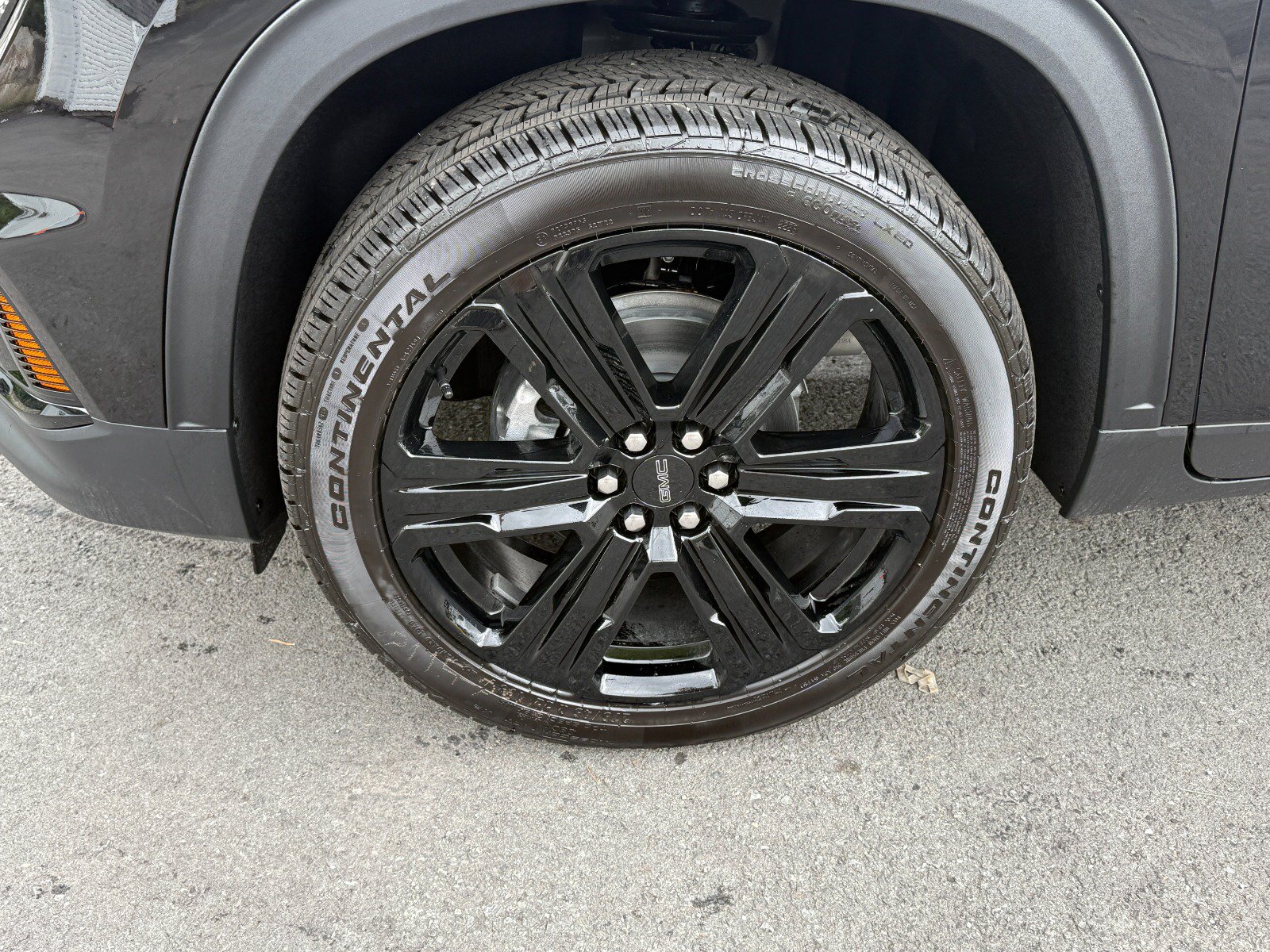 New 2027 GMC Acadia Elevation w/ Black Edition AWD/4WD image 9
