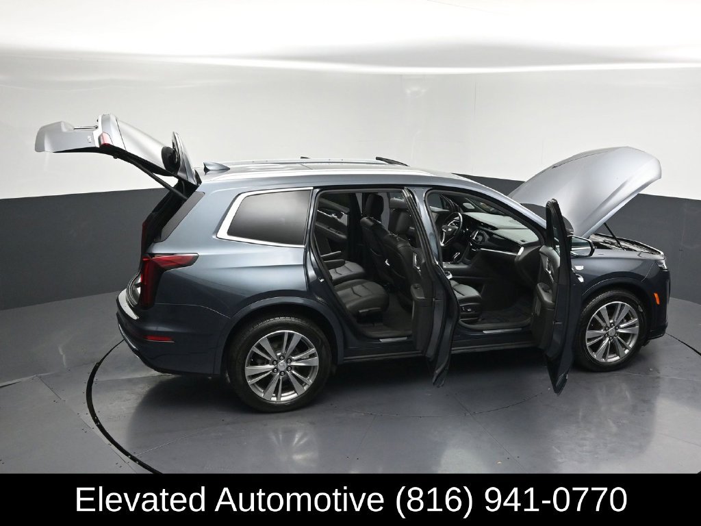 Used 2021 Cadillac XT6 Premium Luxury AWD/4WD image 32