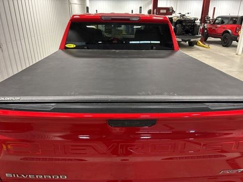 Used 2023 Chevrolet Silverado 1500 RST AWD/4WD image 9