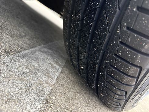 Used 2021 Toyota Prius 20th Anniversary Edition image 9