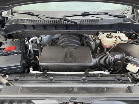 Used 2019 Chevrolet Silverado 1500 LT w/ Convenience Package image 16