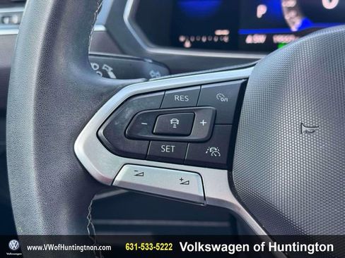 Certified 2023 Volkswagen Tiguan SE R-Line image 23