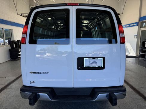 Used 2024 Chevrolet Express 2500 w/ Driver Convenience Package RWD image 8