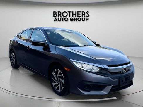 Used 2016 Honda Civic EX image 4