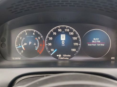 Used 2016 Jaguar XJ image 47