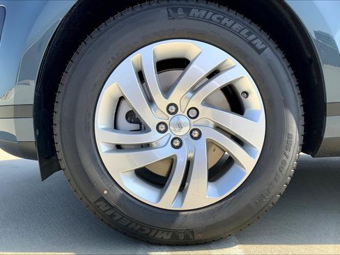 New 2026 Land Rover Range Rover Evoque S image 17