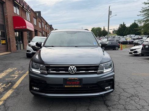 Used 2021 Volkswagen Tiguan SE R-Line AWD/4WD image 2