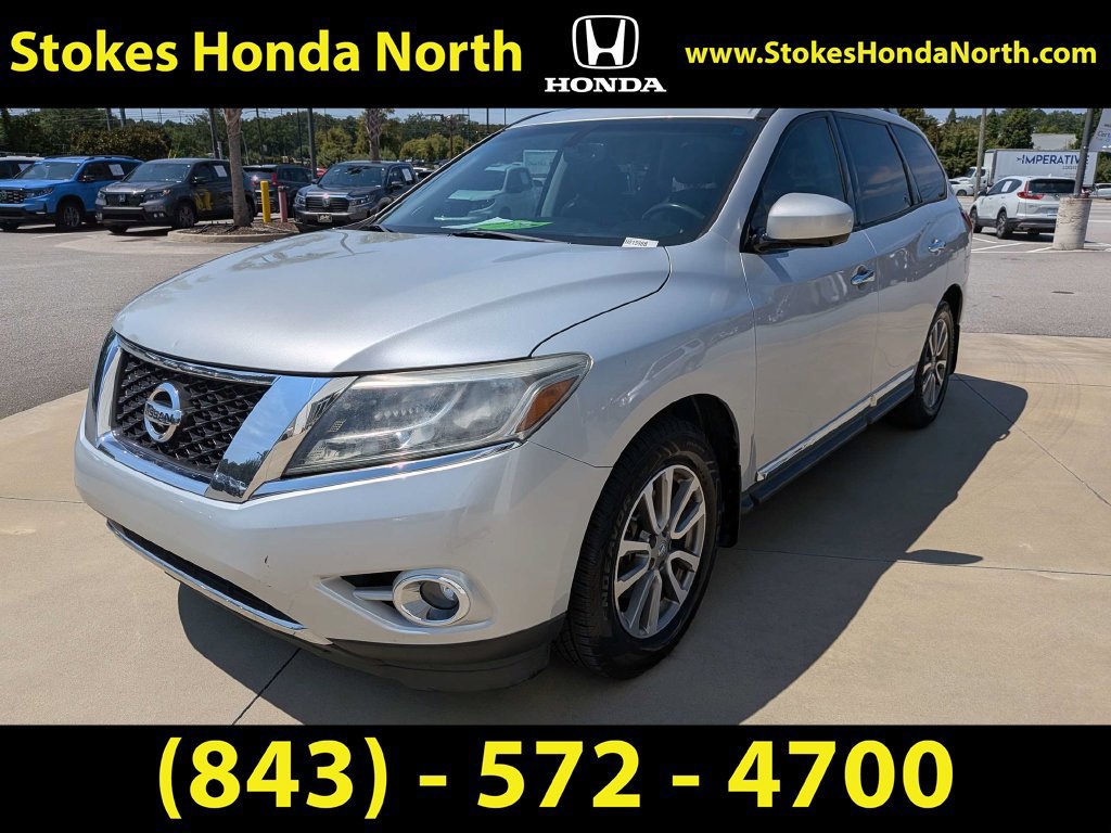 Used 2015 Nissan Pathfinder SL w/ SL Premium Package FWD image 7