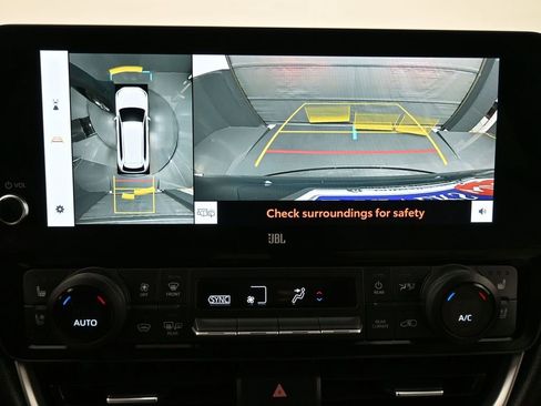 Used 2024 Toyota Grand Highlander Limited image 14