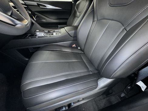 Certified 2025 INFINITI QX60 Luxe w/ Black Edition image 16