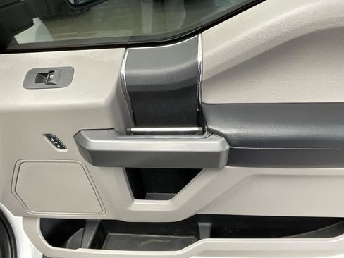 Used 2017 Ford F250 XLT image 9