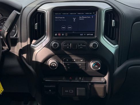 Used 2020 Chevrolet Silverado 2500 LT AWD/4WD image 30