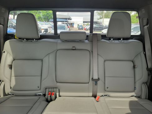 Used 2024 GMC Sierra 1500 SLT w/ SLT Premium Plus Package image 16