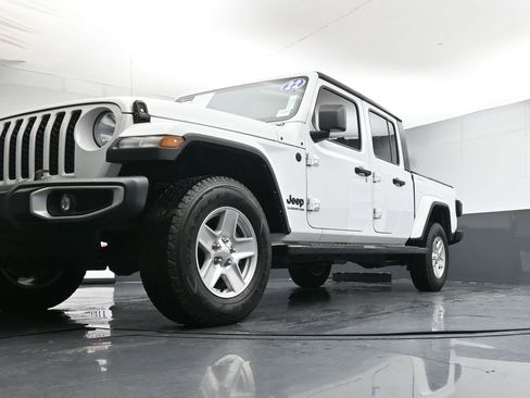 Used 2022 Jeep Gladiator Sport image 34