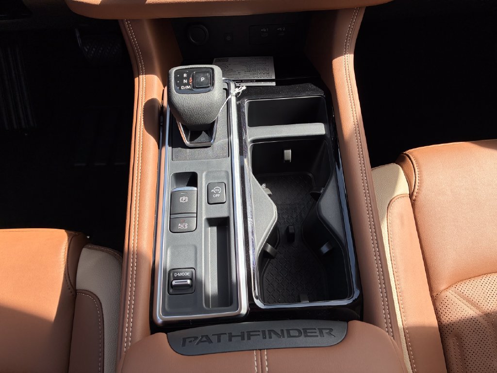 New 2026 Nissan Pathfinder Platinum FWD image 22