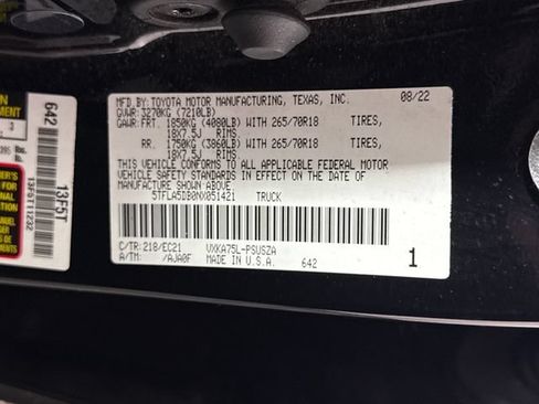 Used 2022 Toyota Tundra SR5 w/ TRD Off-Road Premium Package AWD/4WD image 20