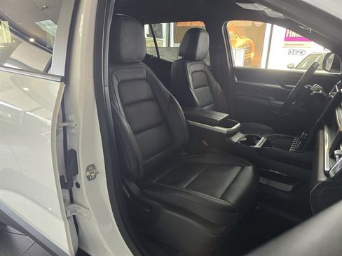 Used 2026 GMC Terrain Elevation w/ Elevation Premium Package AWD/4WD image 15