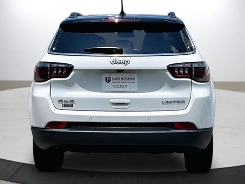 Certified 2025 Jeep Compass Limited AWD/4WD image 8