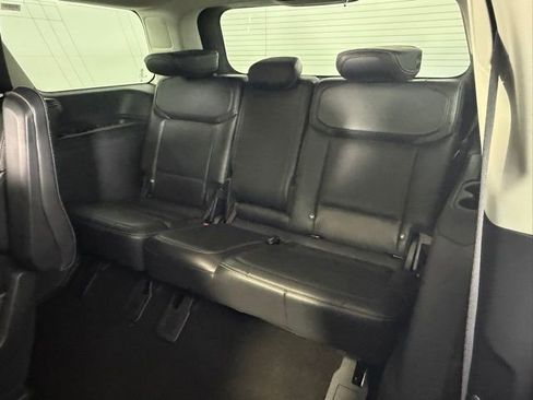 Used 2025 Ford Expedition Platinum image 31