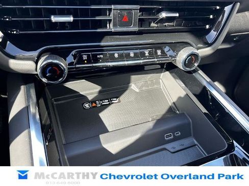 New 2026 Chevrolet Suburban Premier w/ Sun And Tow Package image 15