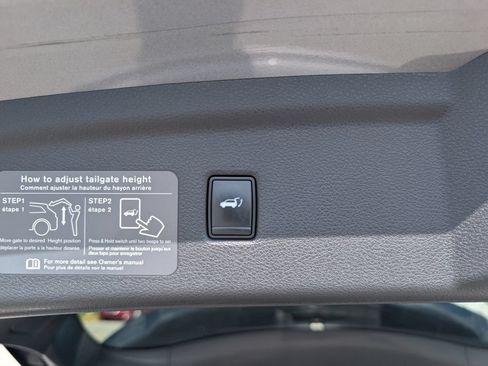 Used 2020 INFINITI QX50 Luxe w/ Navigation Package FWD image 14