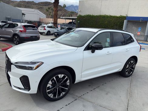 New 2026 Volvo XC60 B5 Plus w/ Protection Package Premier image 3