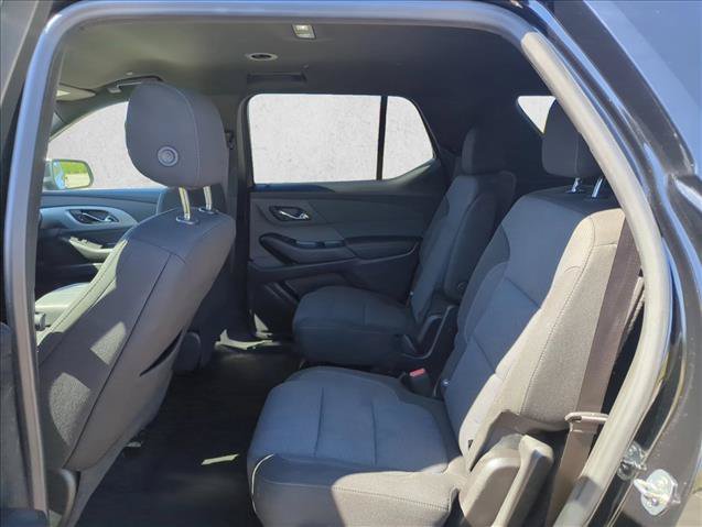 Used 2022 Chevrolet Traverse LT FWD image 18