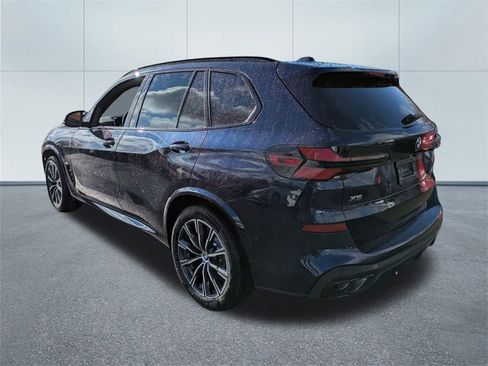New 2026 BMW X5 M60i w/ Climate Comfort Package image 5