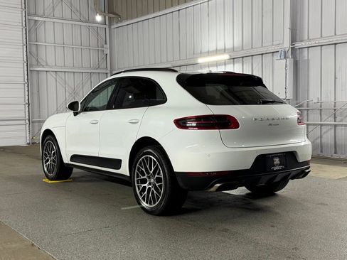 Used 2018 Porsche Macan AWD/4WD image 12