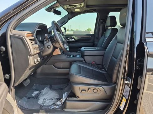 Used 2022 Chevrolet Tahoe High Country AWD/4WD image 9
