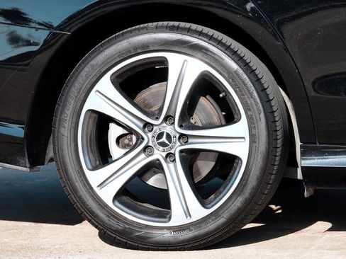 Used 2019 Mercedes-Benz E 300 image 30