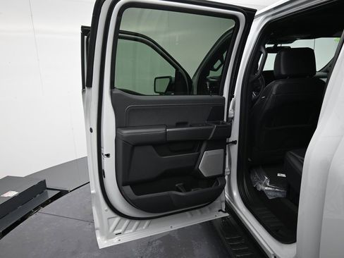 New 2026 Ford F150 Lariat w/ Equipment Group 502A High image 19