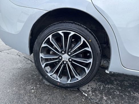 Used 2015 Toyota Corolla S image 9