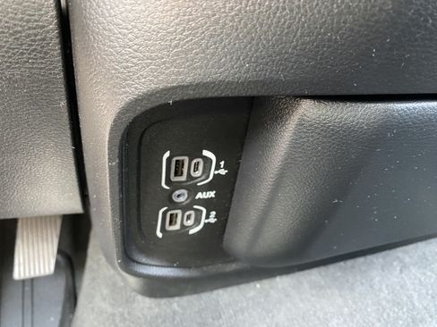 Used 2022 RAM 1500 Big Horn AWD/4WD image 28