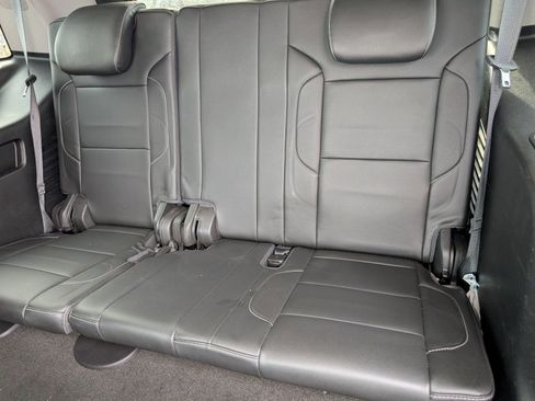 Used 2018 Chevrolet Tahoe LT image 9