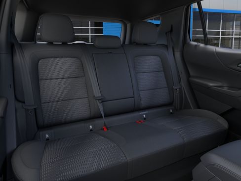 New 2027 Chevrolet Equinox LT w/ Safety and Technology Package FWD image 17