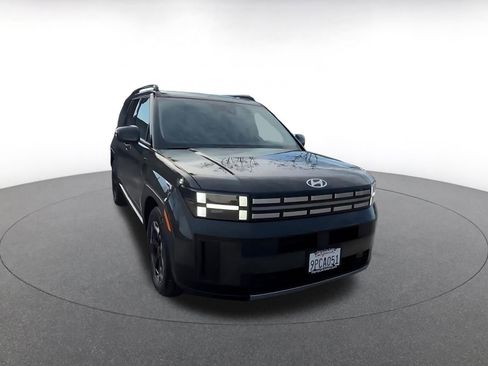 Used 2025 Hyundai Santa Fe SEL image 3