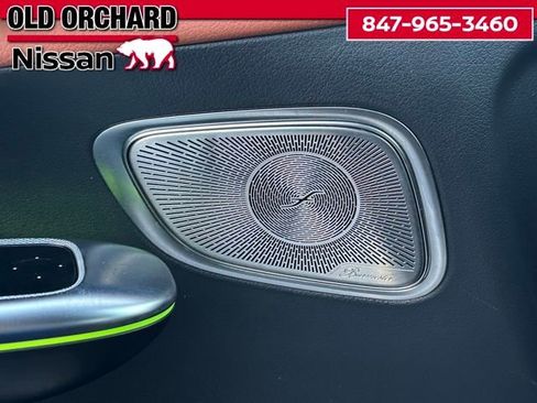 Used 2025 Mercedes-Benz GLC 300 4MATIC w/ AMG Line image 23