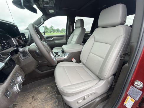 Used 2026 GMC Sierra 2500 SLT w/ SLT Premium Package AWD/4WD image 10